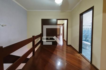 Corredor - Quartos de casa à venda com 4 quartos, 350m² em Parque da Figueira, Campinas