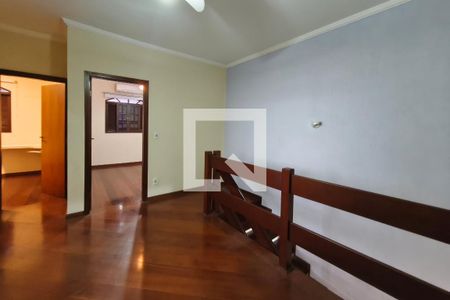 Corredor - Quartos de casa à venda com 4 quartos, 350m² em Parque da Figueira, Campinas