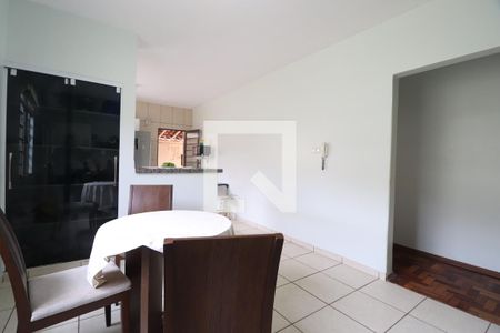 Sala de Jantar de casa para alugar com 3 quartos, 300m² em Brasil, Uberlândia