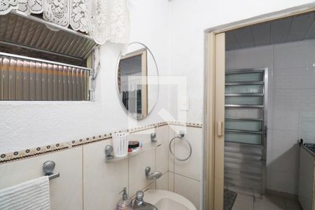 Banheiro 1 de casa à venda com 2 quartos, 185m² em Parque Casa de Pedra, São Paulo