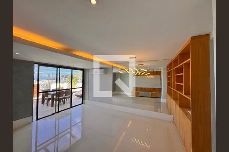 Sala de apartamento à venda com 2 quartos, 160m² em Recreio dos Bandeirantes, Rio de Janeiro