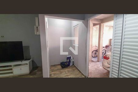 Casa à venda com 3 quartos, 266m² em Santa Maria, Osasco