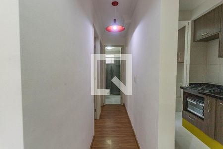 Corredor  de apartamento para alugar com 2 quartos, 45m² em Canhema, Diadema