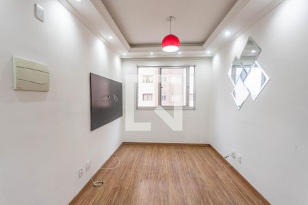 Sala  de apartamento para alugar com 2 quartos, 45m² em Canhema, Diadema