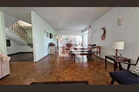 Casa à venda com 3 quartos, 317m² em Campo Belo, São Paulo
