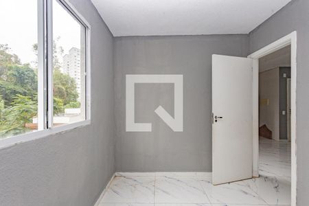 Quarto 1 de apartamento para alugar com 2 quartos, 42m² em Parque Bristol, São Paulo