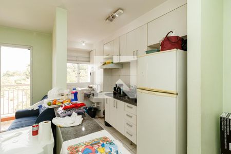 Cozinha e Área de Serviço de apartamento à venda com 2 quartos, 51m² em Furnas, São Paulo
