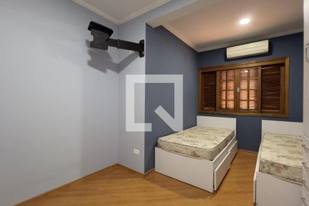 Quarto 2 de casa à venda com 3 quartos, 275m² em Jardim Santa Mena, Guarulhos