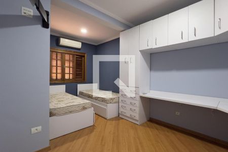 Quarto 2 de casa à venda com 3 quartos, 275m² em Jardim Santa Mena, Guarulhos
