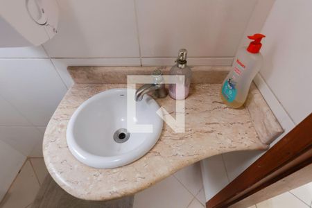 Lavabo de casa para alugar com 3 quartos, 144m² em Vila Mazzei, São Paulo