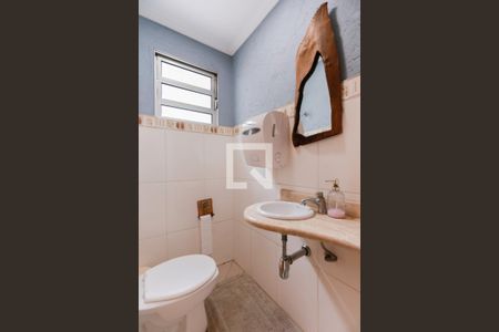 Lavabo de casa para alugar com 3 quartos, 144m² em Vila Mazzei, São Paulo