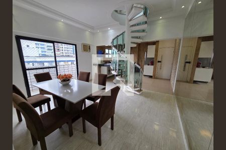 Sala de apartamento para alugar com 3 quartos, 210m² em Canto do Forte, Praia Grande