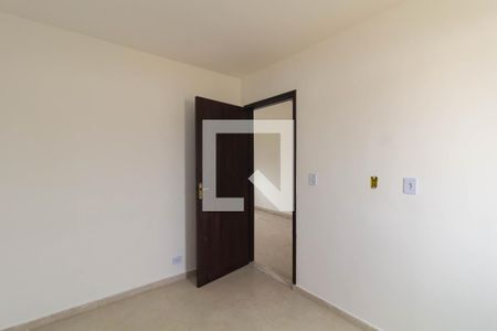 Quarto 2 de apartamento para alugar com 2 quartos, 39m² em Vila Minerva, São Paulo