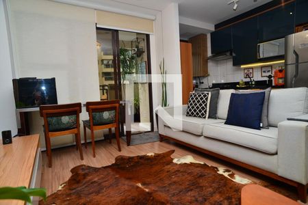 Sala de apartamento à venda com 2 quartos, 65m² em Barra da Tijuca, Rio de Janeiro