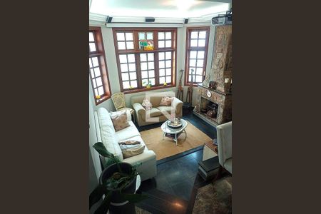 Casa à venda com 4 quartos, 275m² em Aldeia da Serra, Barueri