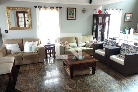 Casa à venda com 4 quartos, 275m² em Aldeia da Serra, Barueri