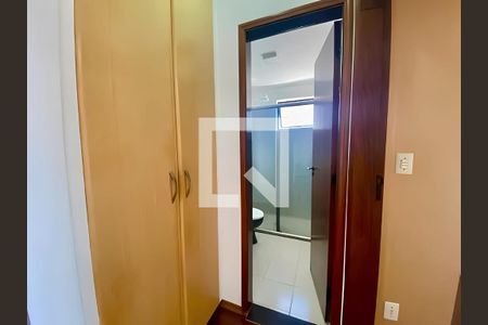 Banheiro de apartamento para alugar com 1 quarto, 57m² em Ponta da Praia, Santos