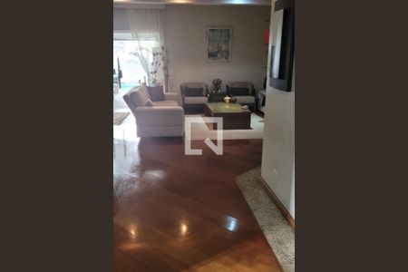 Casa à venda com 4 quartos, 550m² em City América, São Paulo