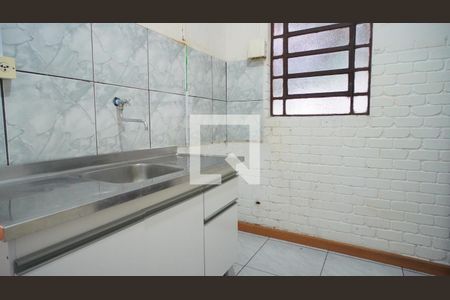 Cozinha  de casa para alugar com 2 quartos, 100m² em Petrópolis, Porto Alegre