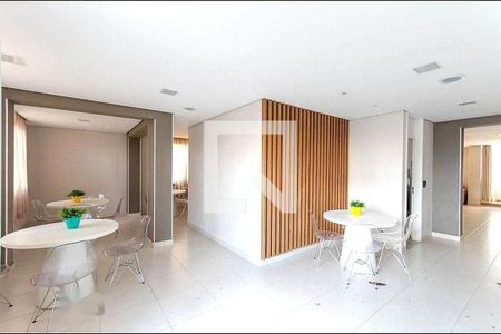 Apartamento à venda com 2 quartos, 60m² em Jardim Mimar, São Paulo