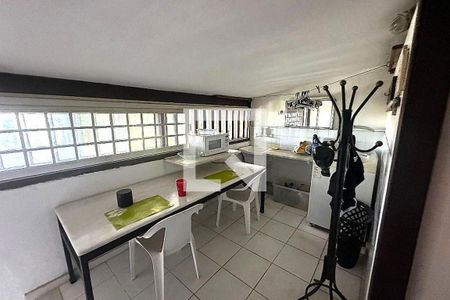 Casa à venda com 4 quartos, 500m² em Garças, Belo Horizonte