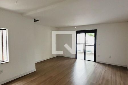 Casa à venda com 3 quartos, 196m² em Jardim Taboao, São Paulo