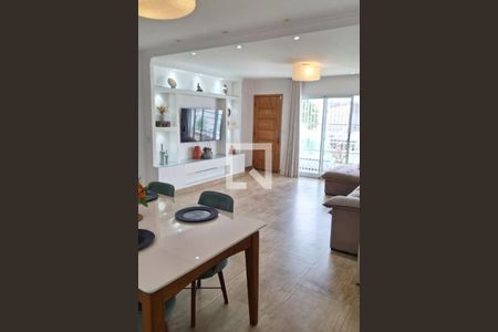 Casa à venda com 4 quartos, 269m² em Nova Petrópolis, São Bernardo do Campo