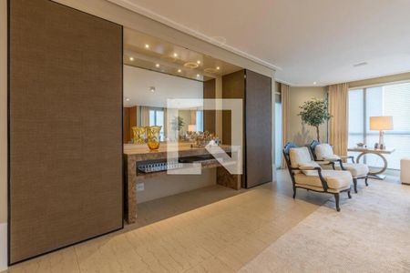 Apartamento à venda com 4 quartos, 409m² em Cambuí, Campinas