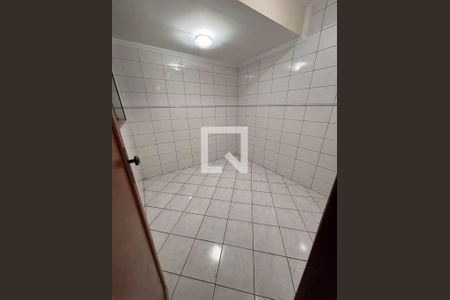 Casa para alugar com 3 quartos, 200m² em Parque Sao Domingos, São Paulo