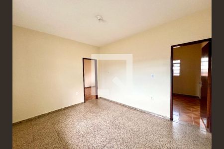Copa de casa para alugar com 3 quartos, 250m² em São João Batista, Belo Horizonte