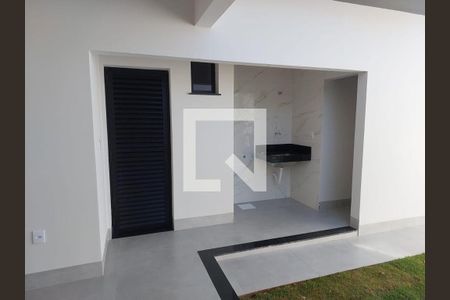 Casa para alugar com 3 quartos, 180m² em Laranjeiras, Uberlândia