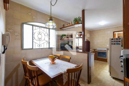 Casa à venda com 3 quartos, 260m² em Mirandópolis, São Paulo