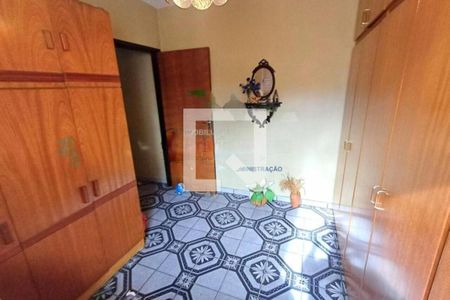 Casa à venda com 3 quartos, 198m² em Centro, Diadema