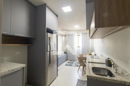 Sala/Cozinha de kitnet/studio para alugar com 1 quarto, 35m² em Água Verde, Curitiba