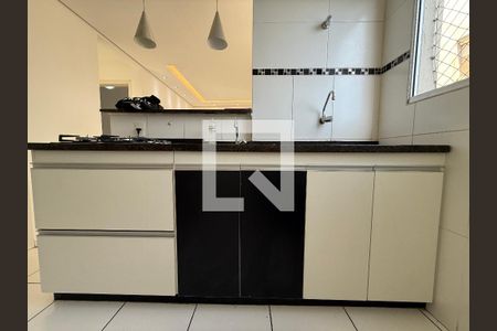 Cozinha de apartamento para alugar com 2 quartos, 48m² em Bom Retiro, Betim