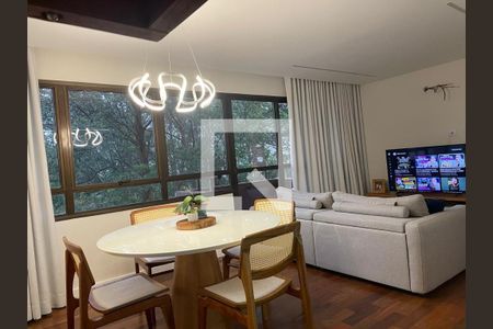 Apartamento à venda com 2 quartos, 98m² em Jardim Londrina, São Paulo