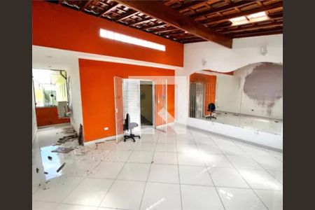 Casa à venda com 3 quartos, 241m² em Parque Nações Unidas, São Paulo