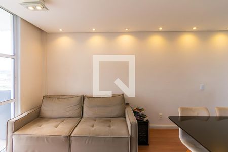 Sala de apartamento à venda com 3 quartos, 59m² em Jardim Guairaca, São Paulo