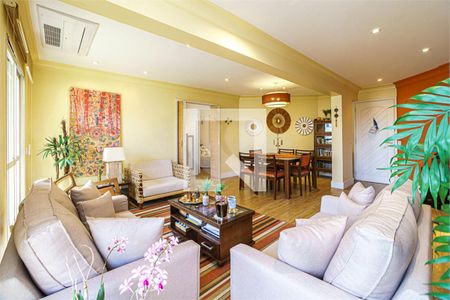 Apartamento à venda com 3 quartos, 230m² em Vila Paulista, São Paulo