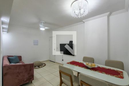 Sala  de apartamento para alugar com 3 quartos, 90m² em Canto do Forte, Praia Grande