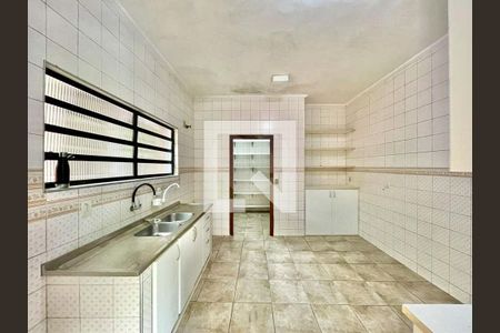 Casa à venda com 5 quartos, 360m² em São Fernando Residencia, Barueri