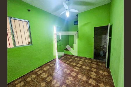 Sala de casa para alugar com 2 quartos, 40m² em Recanto Santo Antonio, São Paulo