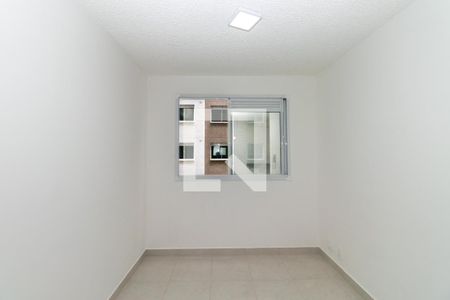 Sala de apartamento para alugar com 2 quartos, 34m² em Parque Industrial Tomas Edson, São Paulo