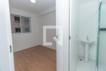 Quarto 2 de apartamento para alugar com 2 quartos, 34m² em Parque Industrial Tomas Edson, São Paulo