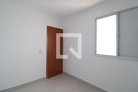 Quarto 1 de apartamento para alugar com 2 quartos, 58m² em Dona Zulmira, Uberlândia