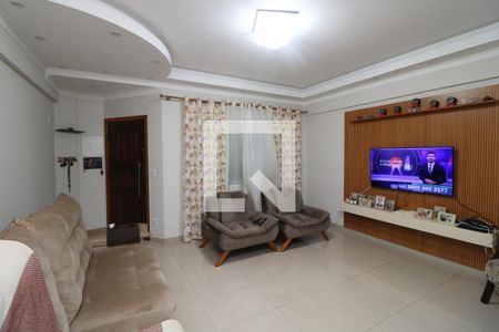 Casa à venda com 3 quartos, 198m² em Vila Alzira, São Paulo