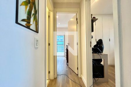 Corredor de apartamento para alugar com 2 quartos, 65m² em Vila Guarani, São Paulo