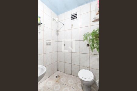 Casa 1- Banheiro social de casa à venda com 2 quartos, 150m² em Parque Savoi City, São Paulo