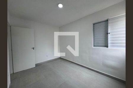 Quarto 2 de apartamento para alugar com 2 quartos, 56m² em Jardim Salete, Taboão da Serra