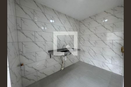 Cozinha de apartamento para alugar com 2 quartos, 56m² em Jardim Salete, Taboão da Serra